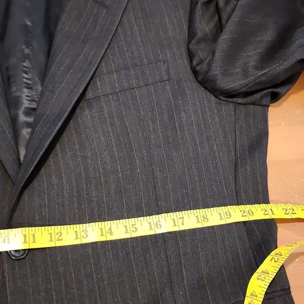 Jos. A. Bank Pinstripe Suit Jacket Blazer Mens 41R Charcoal Gray Business Casual
